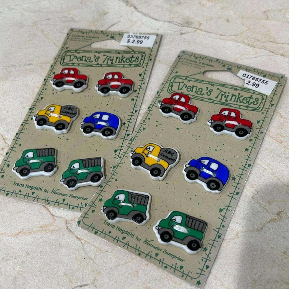 Trenas trinkets buttons